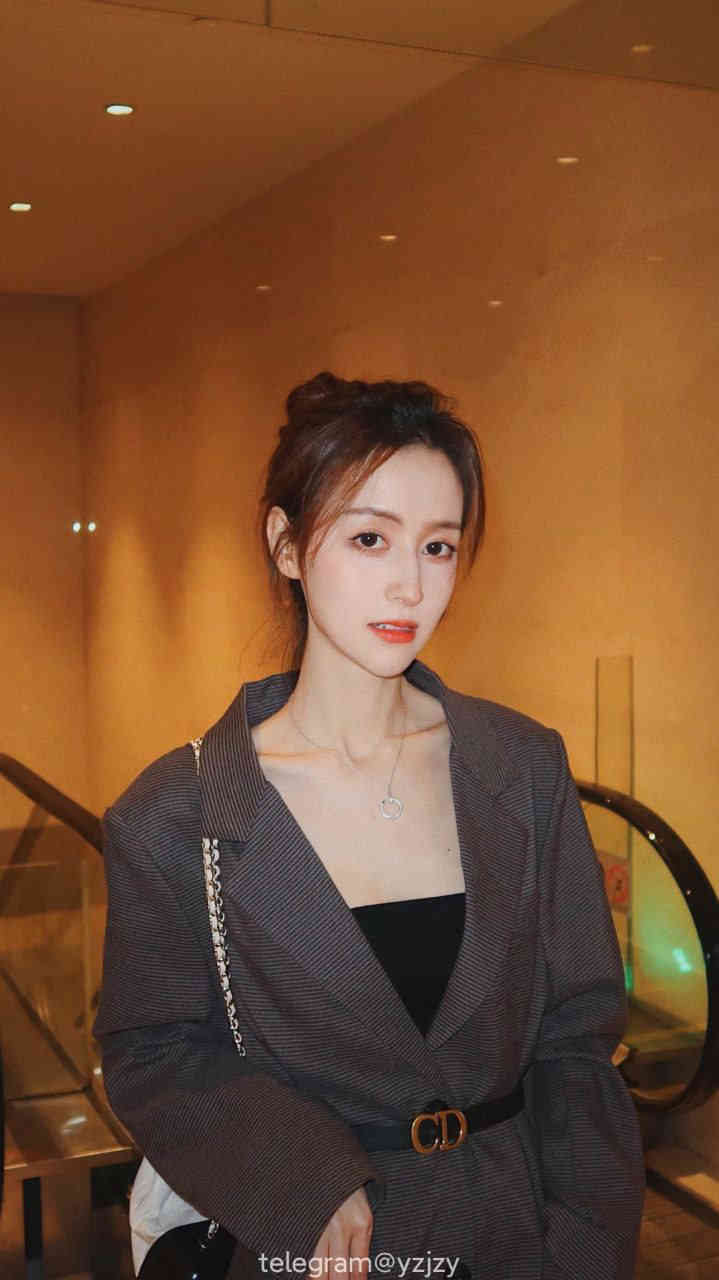 把巨女市长调教成悻奴 