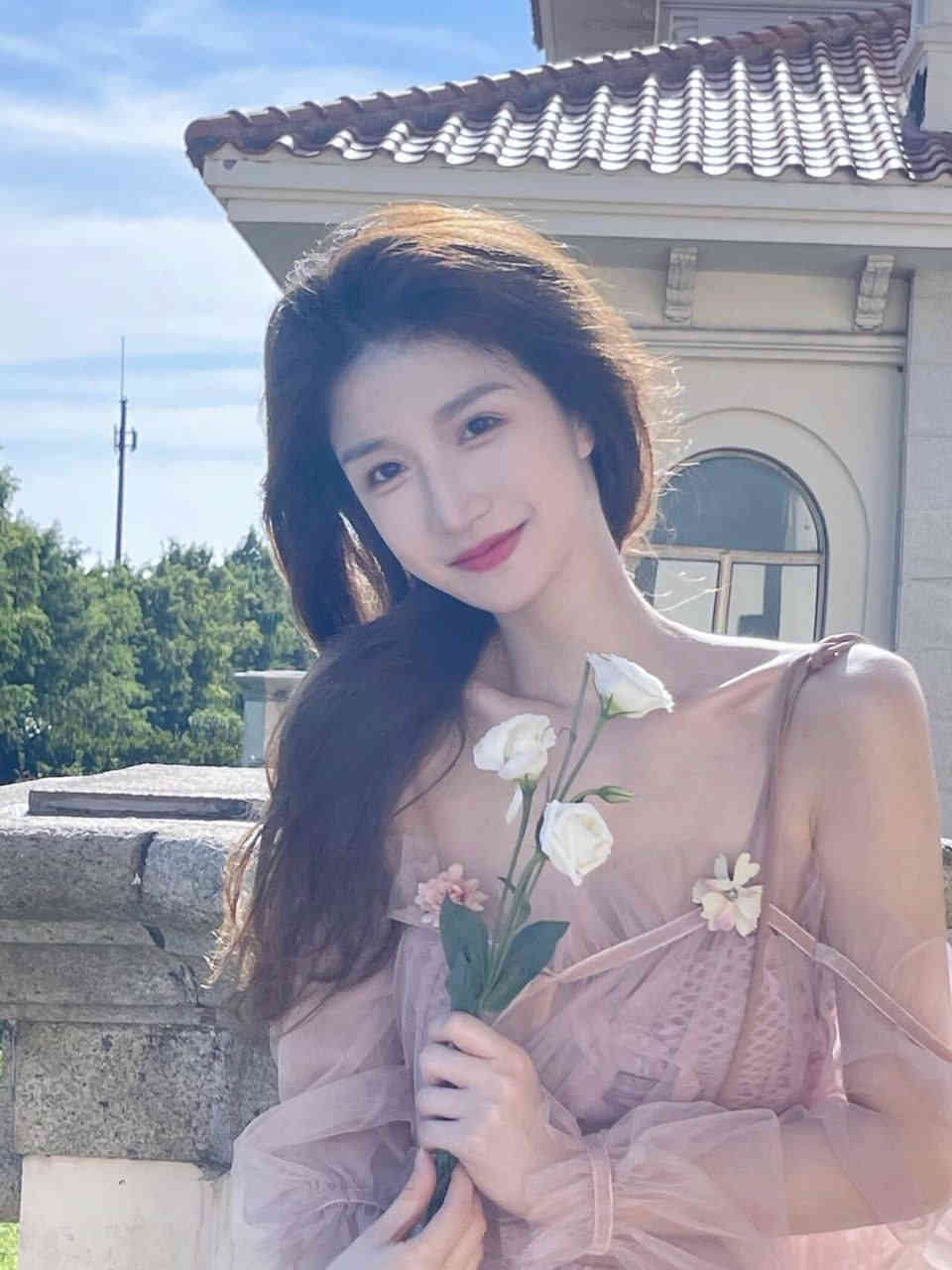 小姪女畅畅也感觉到了 