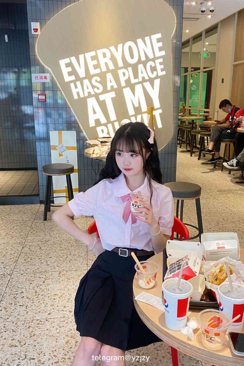 暴力征服胯下美丽妻子 
