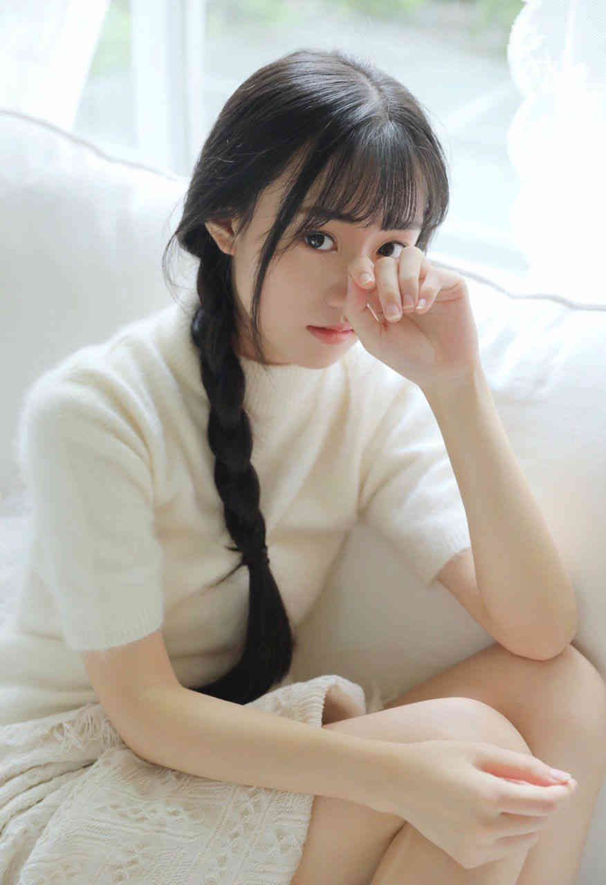 刚换下来没洗的蕾丝内内 