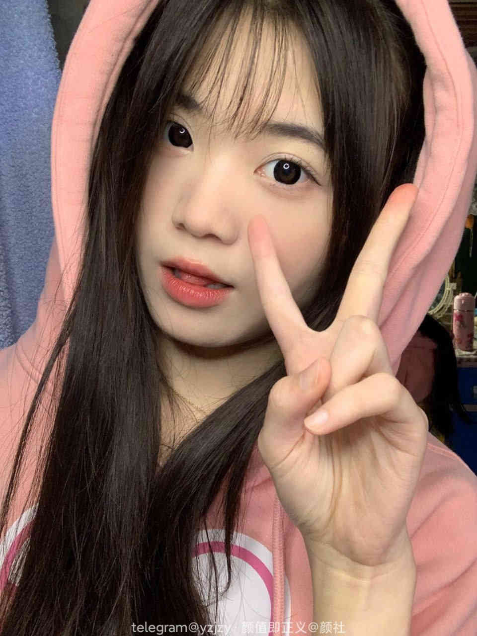 年轻的母亲1,观看 