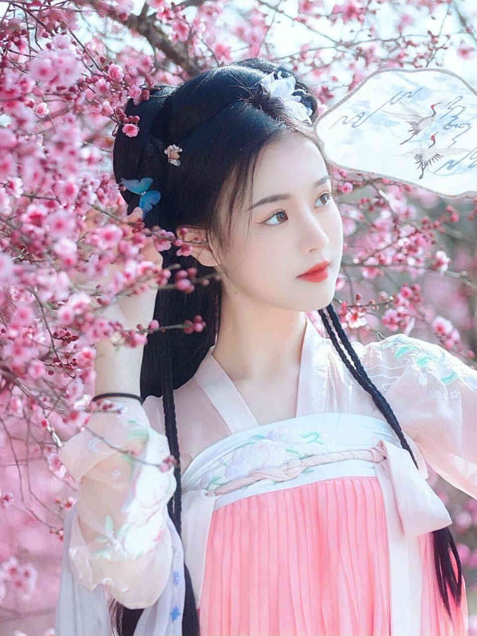 啦啦啦在线观看视频免费观看 